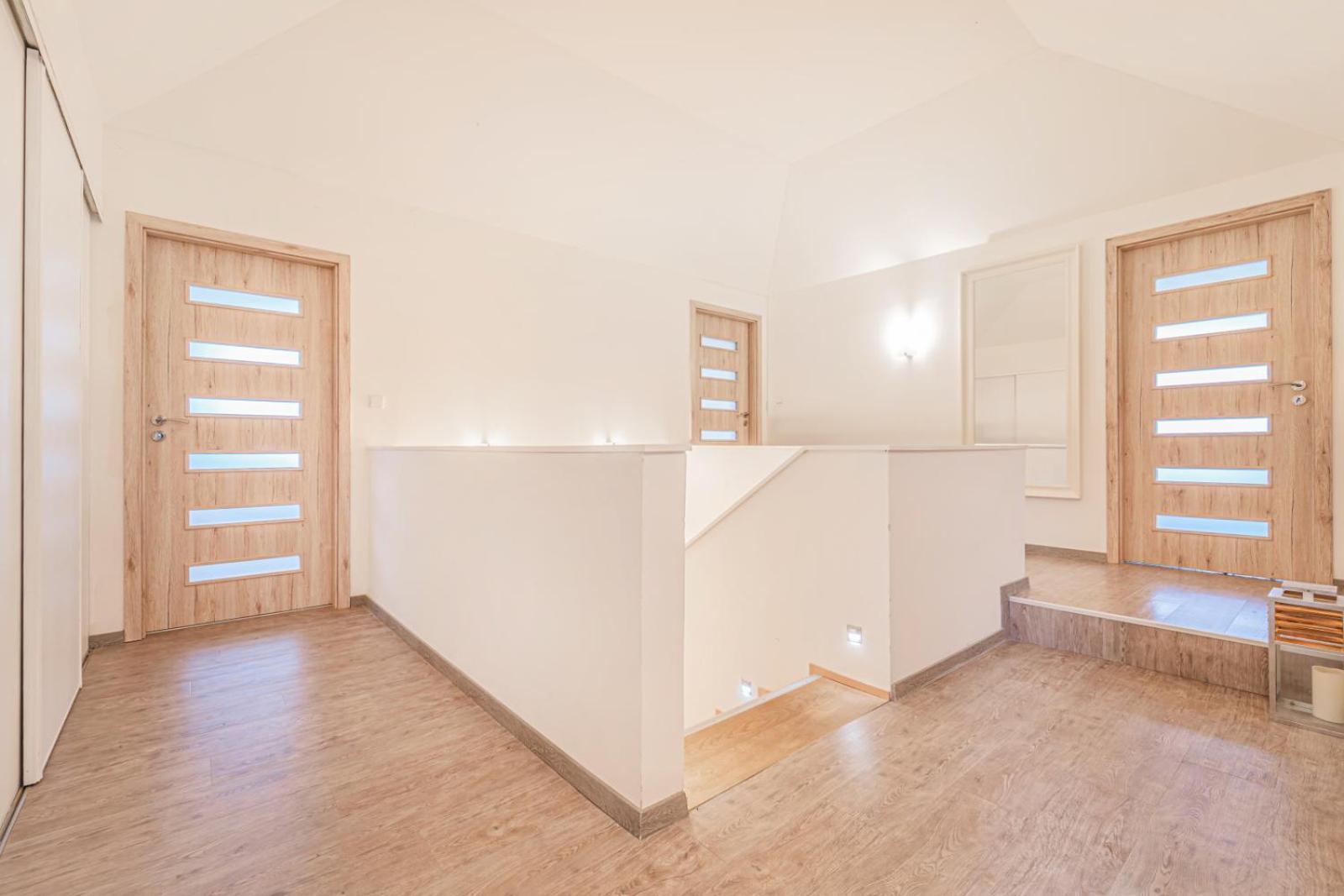 Vila Sara S Bazenem A Infrasaunou Na Kraji Prahy Zbuzany Exterior photo